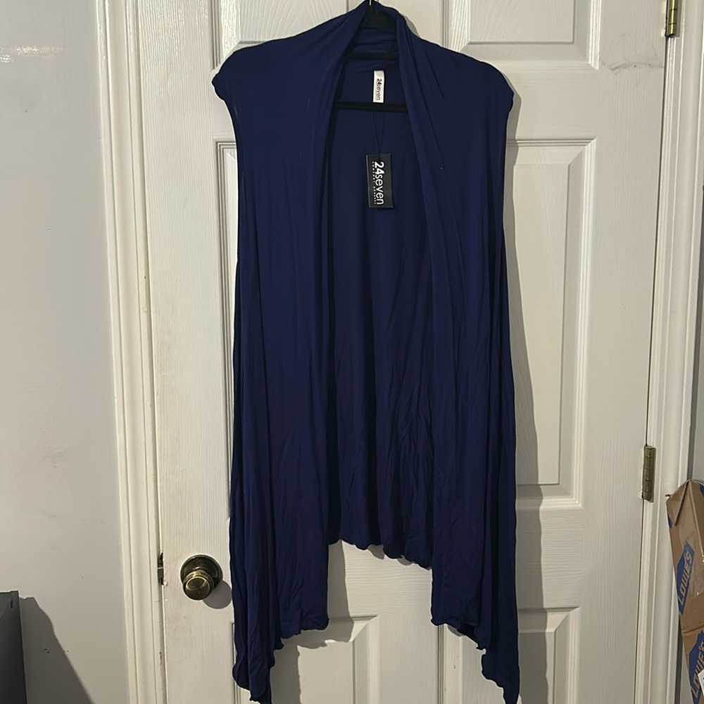 Knit shark bite vest, new with tags